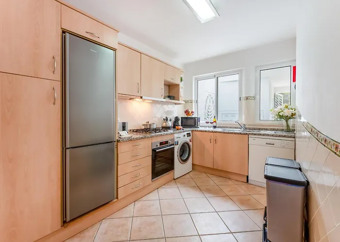 Casa Perola - Vale Do Garrao 펜션 *